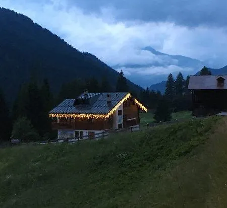 Hotel Garni La Rondine Selva di Cadore